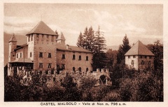 Romeno - Castel Malgolo - Anni '30
Cartoline d'epoca a colori, che esaltino la bellezza di questo maniero, finora non e ho trovate. img40.JPG