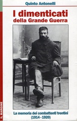 QUINTO ANTONELLI
I DIMENTICATI DELLA GRANDE GUERRA
LA MEMORIA DEI COMBATTENTI TRENTINI ( 1914 - 1920 )
CASA EDITRICE IL MARGINE
1 EDIZIONE 2008
Quinto Antonelli si occupa della vicenda di quei trentini che nella Grande Guerra portarono la divisa austriaca. La loro memoria (come quella di tanti giuliani) è stata in gran parte rimossa in quanto ritenuta scomoda una volta che le terre trentine erano state congiunte all’Italia. Il lavoro dell’autore ha richiesto l’esame di una grande mole di documenti lasciati soprattutto dai soldati, in buona parte di modesta estrazione. Furono 55.000 i sudditi dell’Impero impegnati contro i Serbi, i Russi e in una piccola parte anche contro gli Italiani.
La Prima Guerra Mondiale incise brutalmente sulla società trentina; accanto ai soldati, ai civili militarizzati, agli internati perché sospettati di scarsa lealtà, ci fu, dopo la dichiarazione di guerra dell’Italia, una massa di persone comuni evacuate dalle zone vicine ai combattimenti e costrette a vivere tra tragici stenti in paesi lontani, in particolare in Boemia, Austria, Moravia. Nelle aree occupate dagli italiani ci furono misure non dissimili.
Le lettere e le testimonianze raccontano soprattutto di paura e orrore davanti alle sofferenze del conflitto che potevano spingere a disertare o a trovare ingegnosi trucchi per simulare malattie e farsi ricoverare. Molti militari mostrano avversione per i loro ufficiali particolarmente duri con i subordinati di lingua italiana, considerati inaffidabili.
Dopo la rivoluzione del 1917, molti trentini già prigionieri in Russia si trovarono intrappolati nel gigantesco paese presto sconvolto dalla guerra civile. L’odissea di questi uomini vide una parte di loro affascinati dal grande evento o comunque coinvolti nei nuovi assetti disegnati dai bolscevichi. Alcuni entrarono nell’Armata Rossa, altri all’opposto si batteranno contro i rivoluzionari, seguendo le istruzioni di emissari mandati dall’Italia che in cambio del loro impegno promettevano la cittadinanza nel nostro paese. Per il ritorno a casa, per la maggior parte sarà necessario attendere ben oltre la fine della Grande Guerra; molti rientrarono con l’appoggio delle autorità italiane dopo grandi attese e infinite peripezie, con soste e passaggi anche negli Stati Uniti e in Cina. La loro sorte, così dura, riserverà talvolta amarezze anche dopo il ritorno; non poche centinaia di militari, considerati sospetti in quanto ex- asburgici, furono internati per qualche tempo, soprattutto in Sardegna e in Molise.
I dimenticati della Grande Guerra di Antonelli riporta attenzione su una pagina di grande sofferenza a lungo trascurata; il libro ha uno stile scorrevole ed è arricchito da molte fotografie che mostrano uomini e ambienti della Galizia, della Russia, della Siberia. Ciò che fa sorgere una curiosità non del tutto saziata è quanto viene riportato in merito alla condizione di questi “nuovi italiani” a guerra finita; come detto, non mancarono diffidenze e abusi nei loro confronti da parte delle autorità che procedettero ad arbitrari internamenti di persone che desideravano solo ritrovare la propria famiglia e la propria casa (o ciò che ne restava).
Vivevano in Trentino, ai confini dell'impero. Parlavano italiano ma erano cittadini asburgici. Li hanno gettati nella fornace dell' inutile strage : nei 1.545 giorni di guerra morirono 9-10 milioni di soldati e 5 milioni di civili. 6.400 morti in media al giorno. I nostri dimenticati sono gli italiani d'Austria, mal tollerati dagli austriaci e guardati successivamente con diffidenza dagli italiani; sono i poveri cristi , i contadini strappati alla terra e alla famiglia; sono i corpi martoriati gettati come vermi sulla nuda terra. Dall'Archivio della scrittura popolare di Trento, un eccezionale repertorio di testimonianze e un magnifico racconto corale dello storico Quinto Antonelli. Che racconta un'altra guerra.
Splendido, accurato, emozionante testo che mi ha spinto a raccogliere queste immagini, a custodirle e proporle per non dimenticare.
Un sentito e commosso grazie all'autore.
img29.jpg