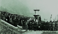 Mezzolombardo - 14 novembre 1926
Inaugurazione del Monumento ai caduti della Guerra 1914 - 1918
Opera di Ermete Bonapace
Discorso del giudice Emilio Viola img20.jpg